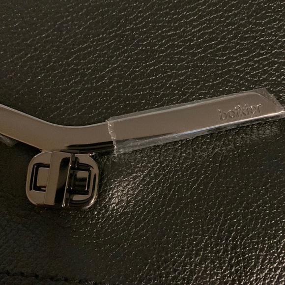 🖤Botkier Leather Envelope Style Wristlet🖤 - Picture 7 of 7